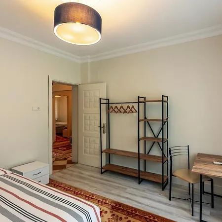 Apartmán In The Center Of Taksim And Galataport 3 Bedrooms 1 Living In